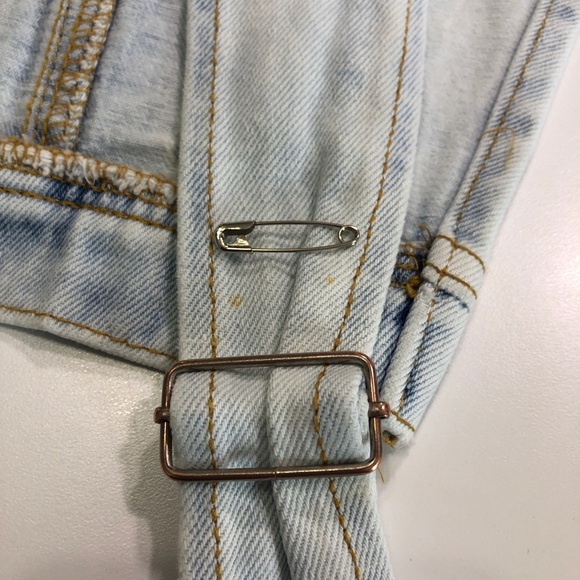 Forever 21 Distressed and Frayed Overalls Dress - Picture 8 of 13